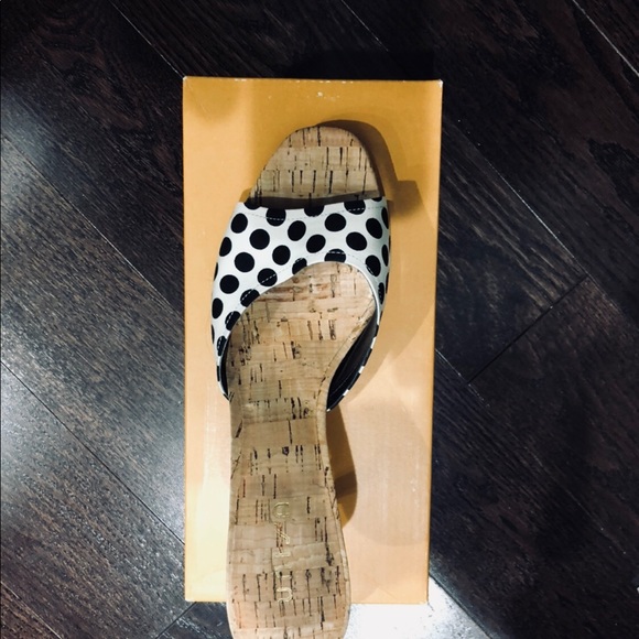 NEW Unisa healed slides white with black polkadots - Picture 3 of 4